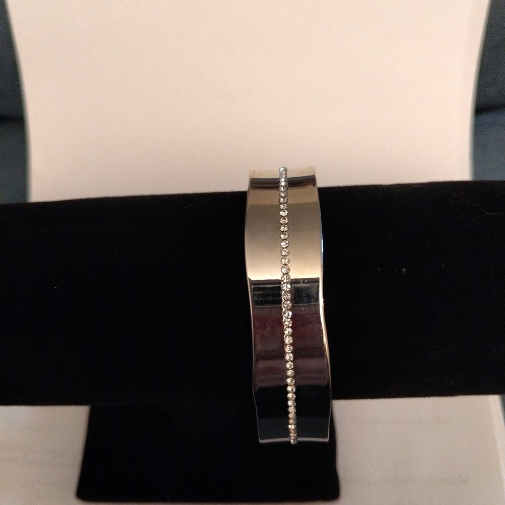 Paparazzi Bracelet Raw Razzle NWT